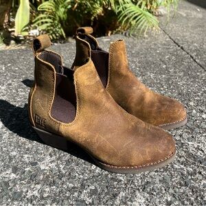 FRYE Supply Brown Leather Chelsea Boot size 6M